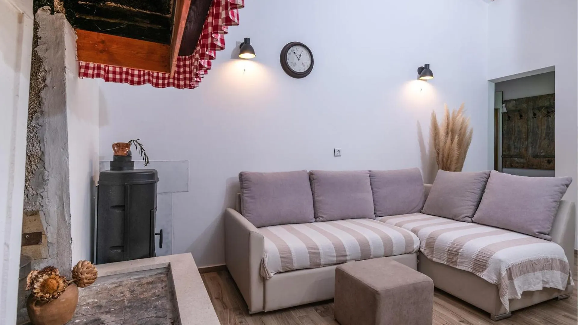 Amazing Home In Krnica 0*,  Croacia